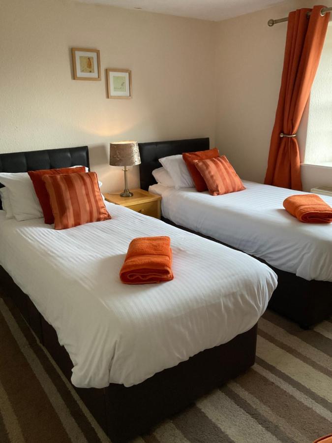 No 52 Bed And Breakfast Хелстон Экстерьер фото
