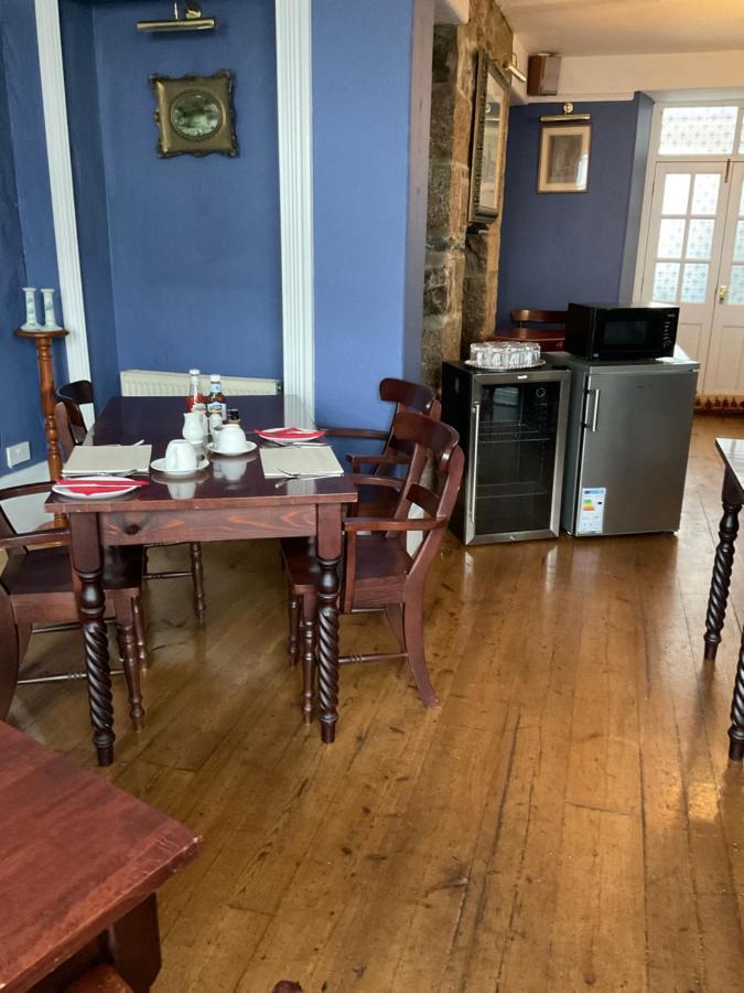 No 52 Bed And Breakfast Хелстон Экстерьер фото